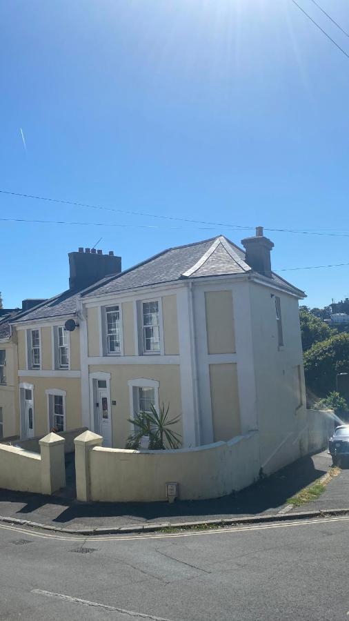 The Bonting Beautiful Three Bed Townhouse Near Harbour And Beach Torquay Dış mekan fotoğraf
