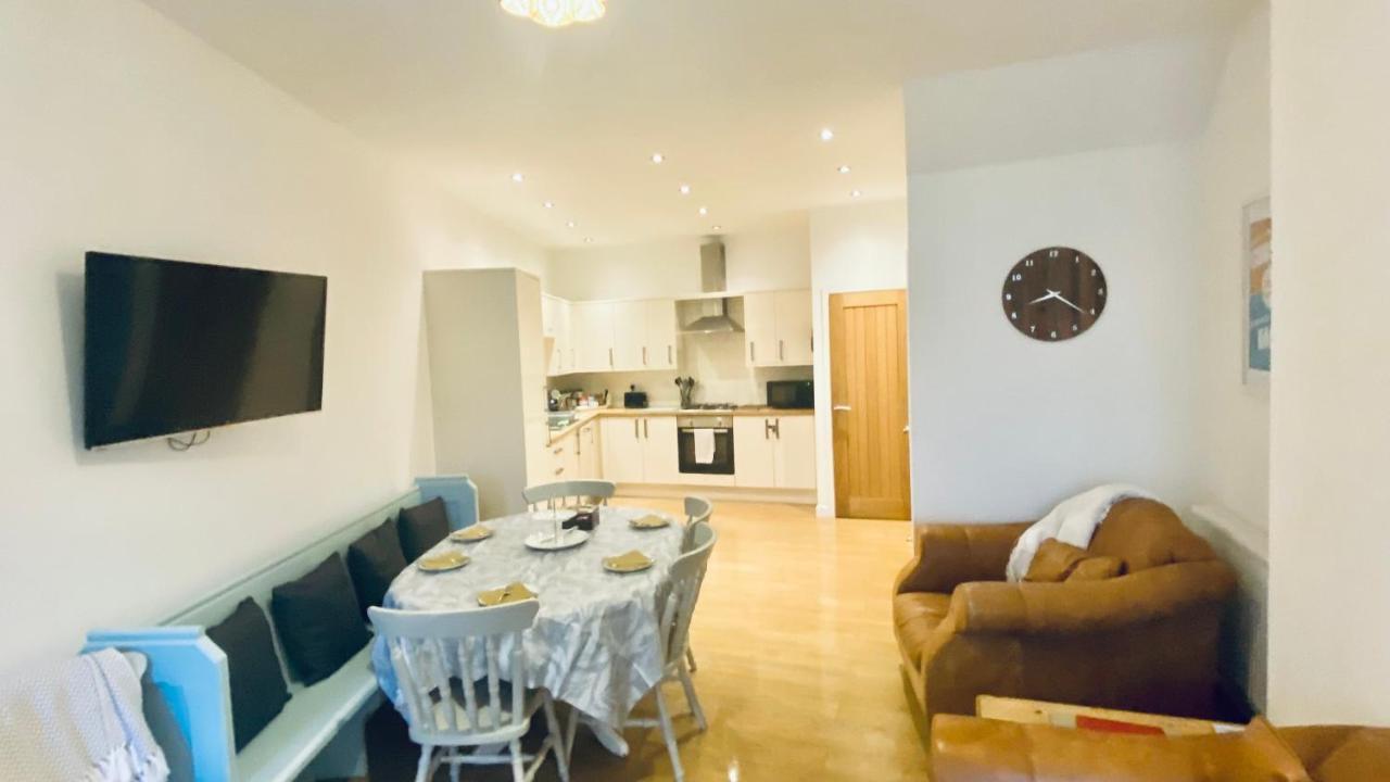 The Bonting Beautiful Three Bed Townhouse Near Harbour And Beach Torquay Dış mekan fotoğraf