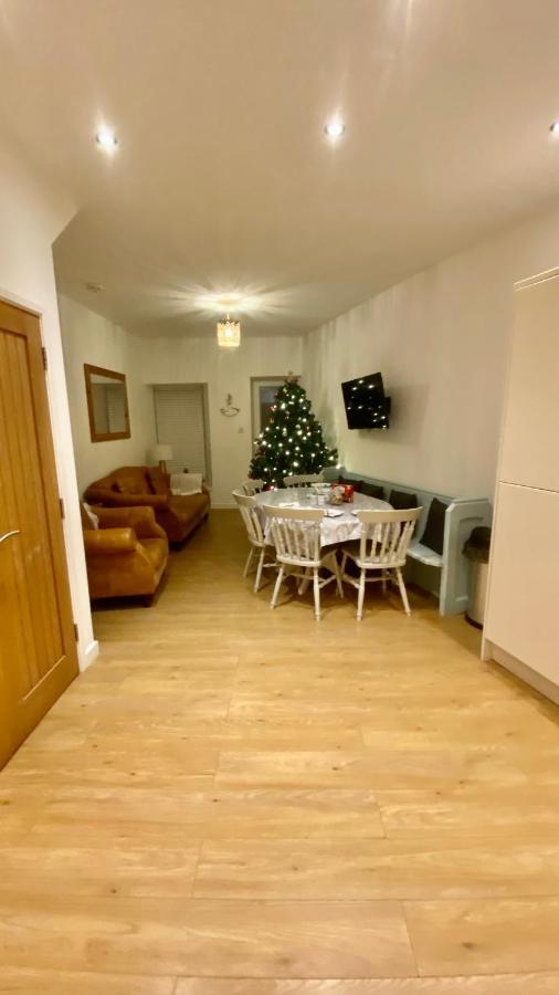 The Bonting Beautiful Three Bed Townhouse Near Harbour And Beach Torquay Dış mekan fotoğraf