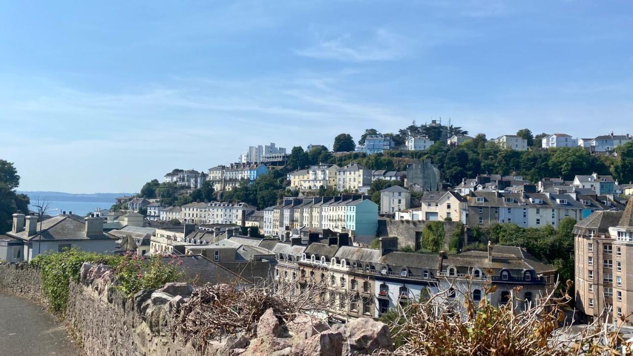 The Bonting Beautiful Three Bed Townhouse Near Harbour And Beach Torquay Dış mekan fotoğraf
